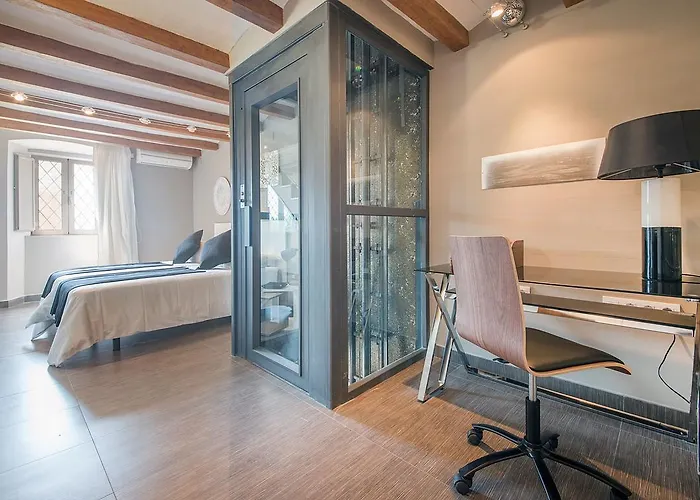 Circus House, Tarracohomes Holiday home *